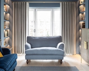 Alwinton Snuggler in House Plain Sky