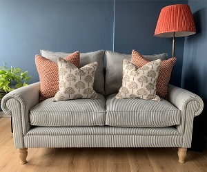 Aldingbourne 2 Seater Sofa in Fermoie Stripe
