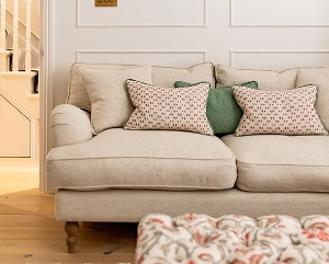 Alwinton 3 Seater Sofa in Colefax and Fowler Rosmar Beige